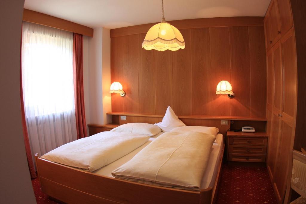 Hotel Talblick Ortisei Room photo
